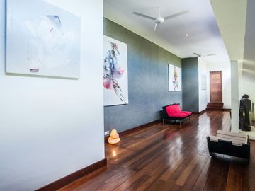 For Sale: Luxurious 4-Bedroom Villa in Central Seminyak Near the Beach – Perfect for Investment