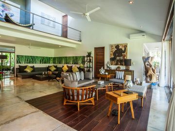 For Sale: Luxurious 4-Bedroom Villa in Central Seminyak Near the Beach – Perfect for Investment