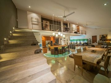 For Sale: Luxurious 4-Bedroom Villa in Central Seminyak Near the Beach – Perfect for Investment
