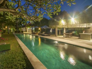 For Sale: Luxurious 4-Bedroom Villa in Central Seminyak Near the Beach – Perfect for Investment