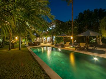 For Sale: Luxurious 4-Bedroom Villa in Central Seminyak Near the Beach – Perfect for Investment
