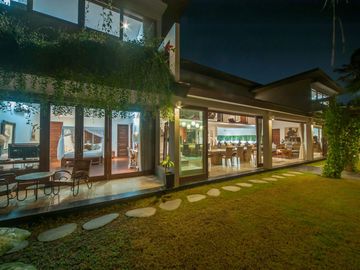 For Sale: Luxurious 4-Bedroom Villa in Central Seminyak Near the Beach – Perfect for Investment