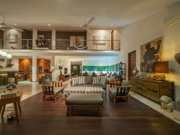For Sale: Luxurious 4-Bedroom Villa in Central Seminyak Near the Beach – Perfect for Investment