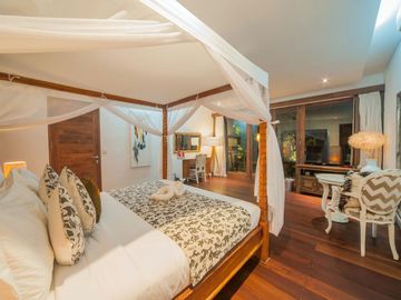 For Sale: Luxurious 4-Bedroom Villa in Central Seminyak Near the Beach – Perfect for Investment