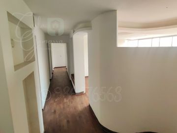 ALQUILER DE OFICINA EN EXCELENTE UBICACIÓN - PISO 4 SIN ASCENSOR