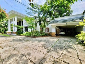 Rumah Lingkungan Ekspatriat Pejabat Area Jati Padang, 90 Meter Ke Jatipadang Raya, Bisa Beli 30 Persen Tanahnya