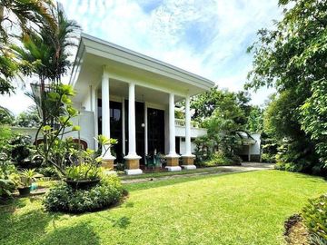 Rumah Lingkungan Ekspatriat Pejabat Area Jati Padang, 90 Meter Ke Jatipadang Raya, Bisa Beli 30 Persen Tanahnya