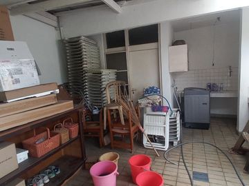 Rumah Lingkungan Ekspatriat Pejabat Area Jati Padang, 90 Meter Ke Jatipadang Raya, Bisa Beli 30 Persen Tanahnya