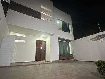 ✨🏡 ¡TU HOGAR SOÑADO TE ESPERA EN LOMA BONITA! 🏡✨