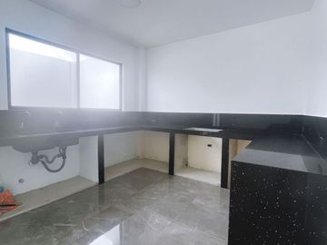 CASA NUEVA EN VENTA, URBANIZACIÓN ZHARA-PASAJE