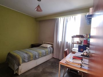 VENDO AMPLIA CASA EN CARABAYLLO