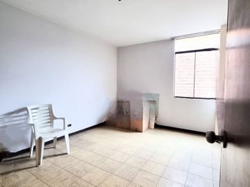 VENDO AMPLIA CASA EN CARABAYLLO