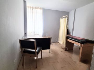 VENDO AMPLIA CASA EN CARABAYLLO