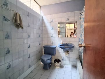 VENDO AMPLIA CASA EN CARABAYLLO