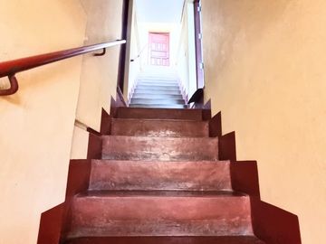 VENDO AMPLIA CASA EN CARABAYLLO