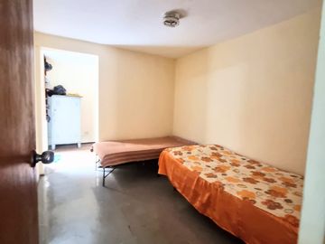 VENDO AMPLIA CASA EN CARABAYLLO