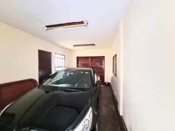 VENDO AMPLIA CASA EN CARABAYLLO