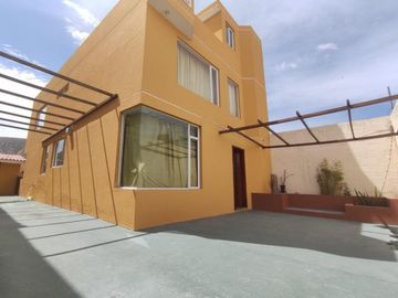 Venta de casa Independiente en San Antonio de Pichincha, Mitad del Mundo