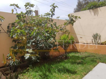 Venta de casa Independiente en San Antonio de Pichincha, Mitad del Mundo