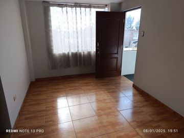 Amplio Departamento Duplex (Independiente) En Jlbyr