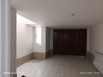 Se Vente Hermoso Departamento En Urb. Cerrada -A Una Cuadra Del Grifo De La Av.Ee.Uu -Jlbyr