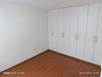 Se Vente Hermoso Departamento En Urb. Cerrada -A Una Cuadra Del Grifo De La Av.Ee.Uu -Jlbyr