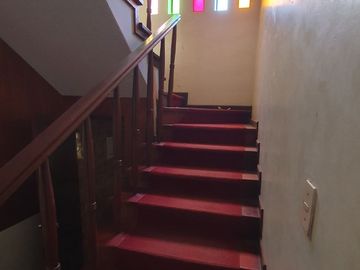 SE VENDE CASA EN SANTA CATALINA, LA VICTORIA. IDEAL FAMILIA NUMEROSA O EMPRESA.