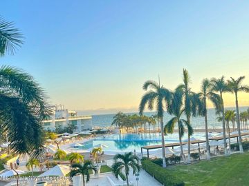 Venta de Condominio con Vista al Mar y Terraza en Nuevo Vallarta.