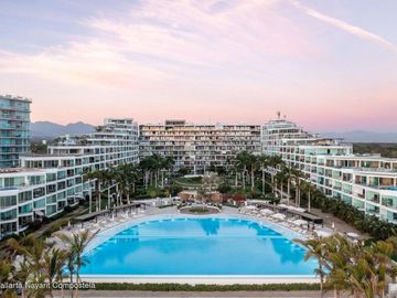Venta de Condominio con Vista al Mar y Terraza en Nuevo Vallarta.