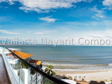 En Venta: Condominio Frente al Mar de 2 Habitaciones en Nuevo Vallarta.