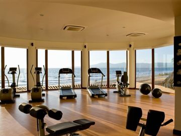 En Venta: Condominio Frente al Mar de 2 Habitaciones en Nuevo Vallarta.
