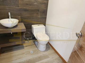 Venta de departamento 3 dormitorios en Urb. El Condado