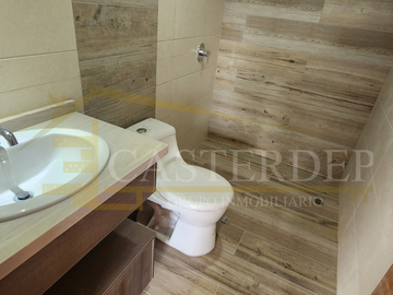 Venta de departamento 3 dormitorios en Urb. El Condado