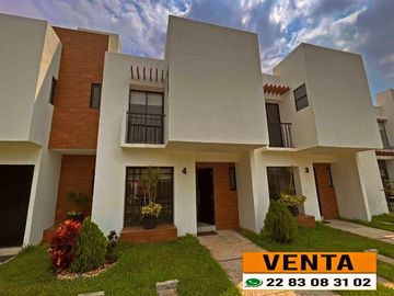 VENDO CASAS EN CONJUNTO HABITACIONAL EN EXCELENTE UBICACION