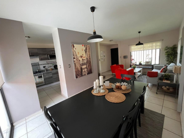 VENDO CASA EN CONJUNTO RESIDENCIAL PRIVADO CON EXCELENTE UBICACIÓN A 15 MINUTOS DEL CENTRO DE VERACRUZ.