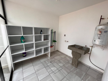 VENDO CASA EN CONJUNTO RESIDENCIAL PRIVADO CON EXCELENTE UBICACIÓN A 15 MINUTOS DEL CENTRO DE VERACRUZ.