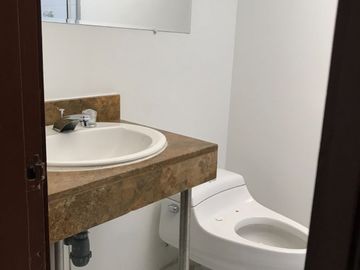 CASA EN VENTA EN SANTA ANA OCCIDENTAL