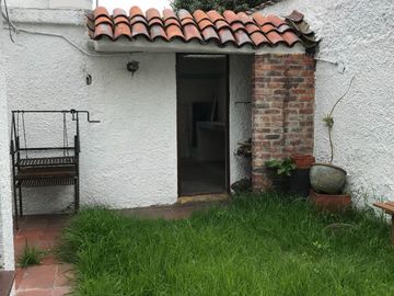 CASA EN VENTA EN SANTA ANA OCCIDENTAL