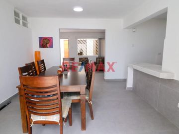 Venta Casa De Playa En Punta Negra