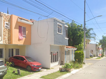 SE VENDE CASA EN RECUPERACION BANCARIA EN FRACC. PARQUES DE TESISTAN, ZAPOPAN, JALISCO ! SOLO CONTADO.
