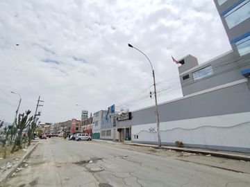 TERRENO COMERCIAL EN AV. TOMÁS VALLE - SMP - 2085m2
