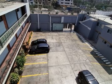 TERRENO COMERCIAL EN AV. TOMÁS VALLE - SMP - 2085m2