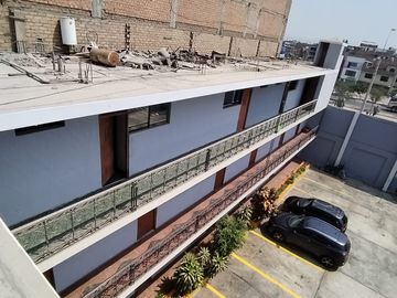 TERRENO COMERCIAL EN AV. TOMÁS VALLE - SMP - 2085m2