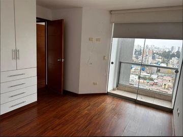 Venta departamento en Lince