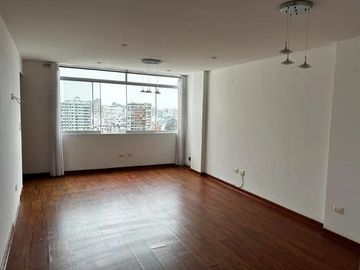 Venta departamento en Lince