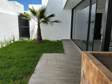 CASA EN VENTA EN CASTELO, SAN FRANCISCO