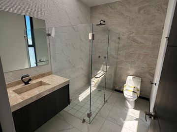 CASA EN VENTA EN CASTELO, SAN FRANCISCO