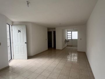 VENTA DE BONITA CASA DE UN SOLO NIVEL EN BARRIO DE SAN JOSE