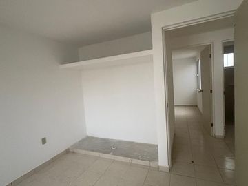 VENTA DE BONITA CASA DE UN SOLO NIVEL EN BARRIO DE SAN JOSE