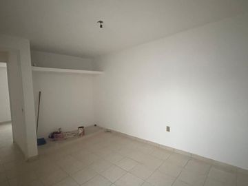 VENTA DE BONITA CASA DE UN SOLO NIVEL EN BARRIO DE SAN JOSE